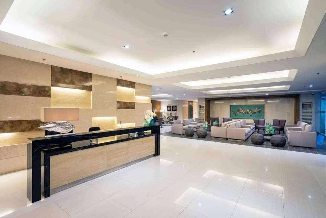 Coast Stay By J 40Th Floor Penthouse Manila Esterno foto