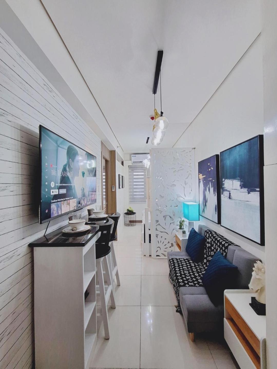 Coast Stay By J 40Th Floor Penthouse Manila Esterno foto