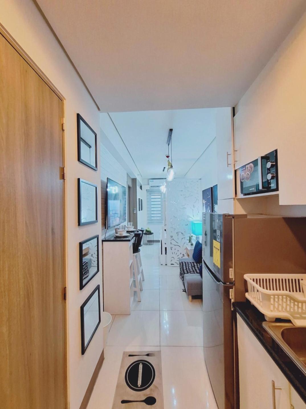 Coast Stay By J 40Th Floor Penthouse Manila Esterno foto
